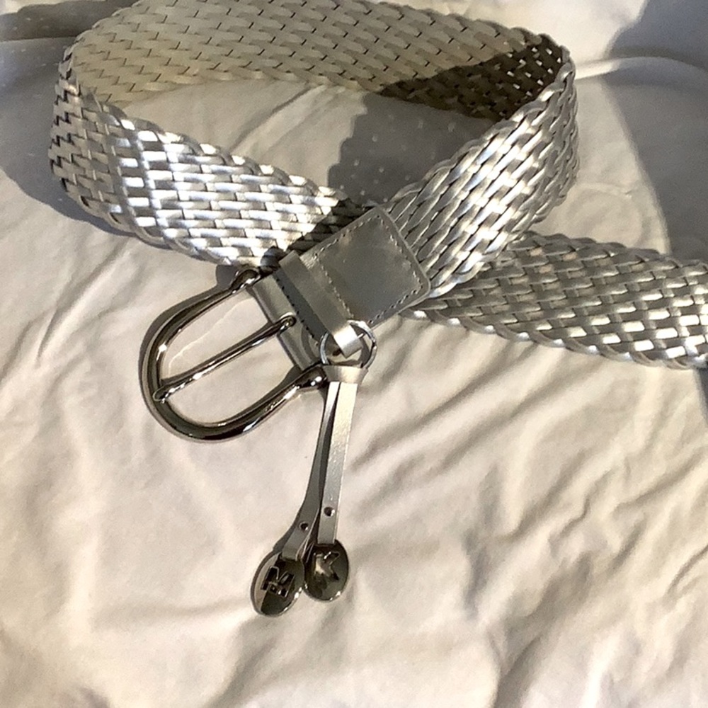 MK silver belt